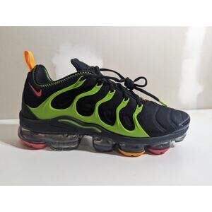 Nike Air Vapormax Plus Men’s 10 Shoe Black Ember Glow Electric Green CU4884-001